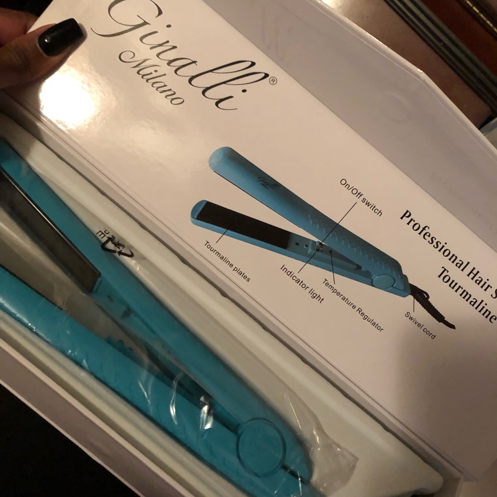 Flat iron